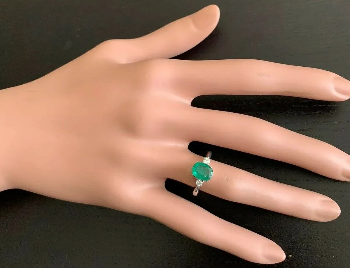 1.66 Carats Exquisite Emerald and Diamond 14K Solid White Gold Ring