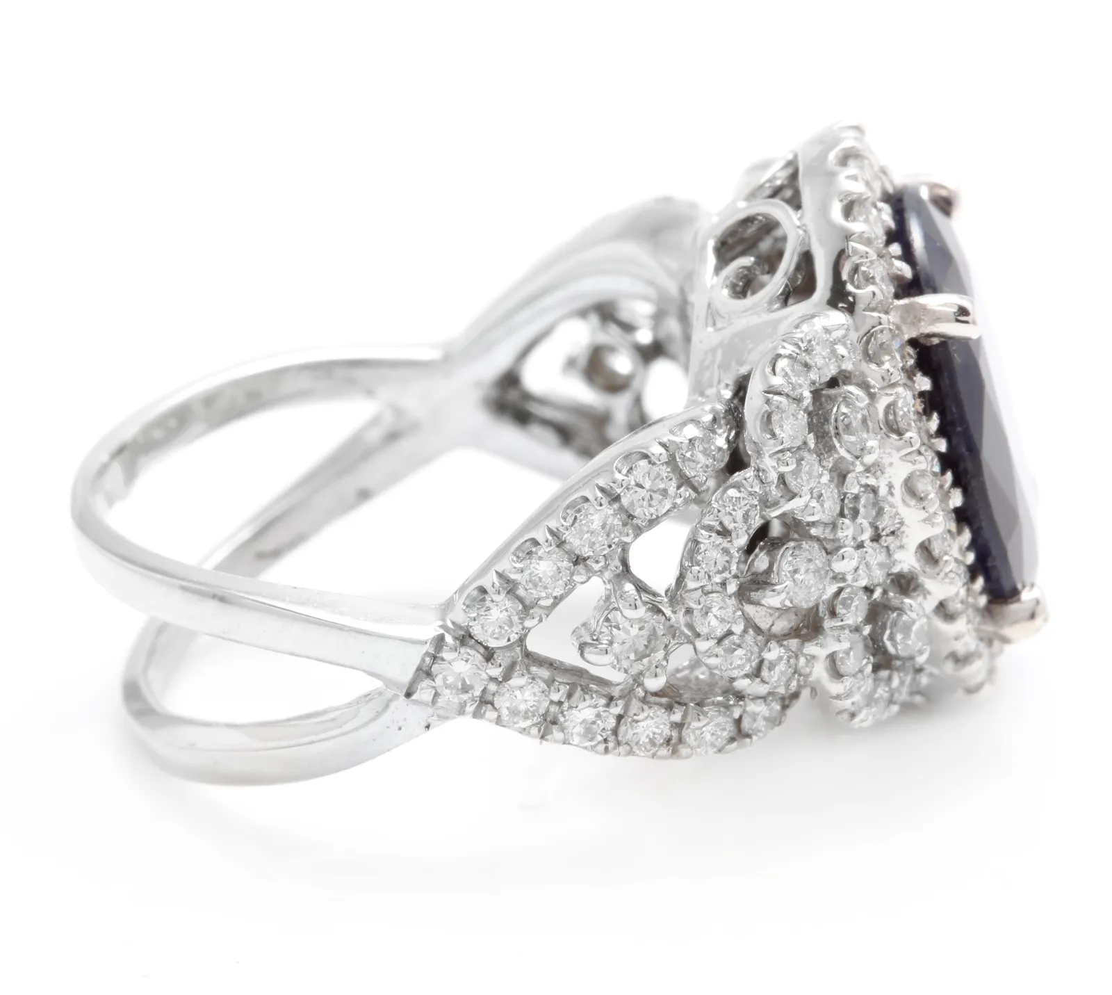 7.25 Carats Exquisite Natural Blue Sapphire and Diamond 14K Solid White Gold Ring