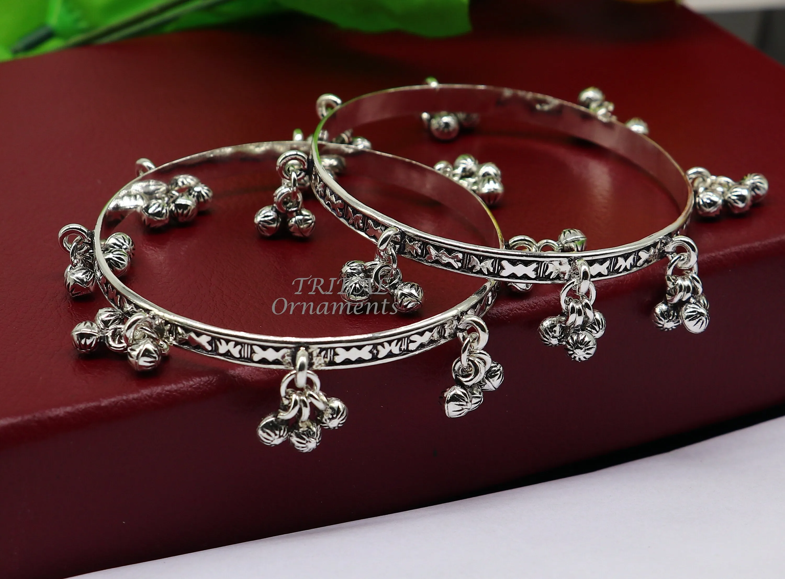 925 sterling silver handmade girl's bangle bracelet unique gorgeous jingling bells drops. excellent charm brides gifting jewelry ba177