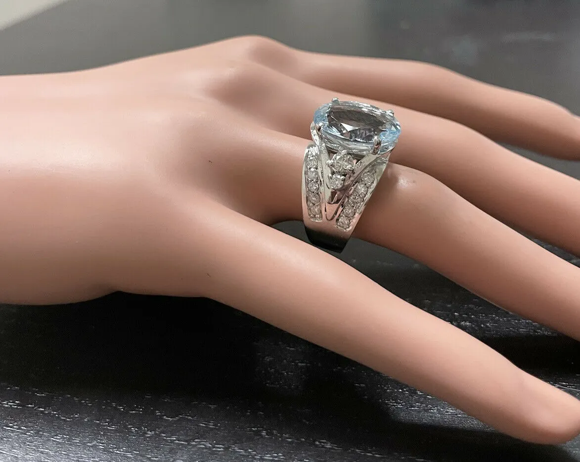 9.30 Carats Exquisite Natural Aquamarine and Diamond 14K Solid White Gold Ring