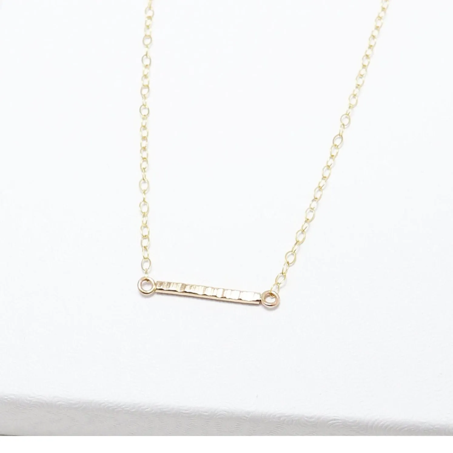 Accent Short Line Hammered Necklace