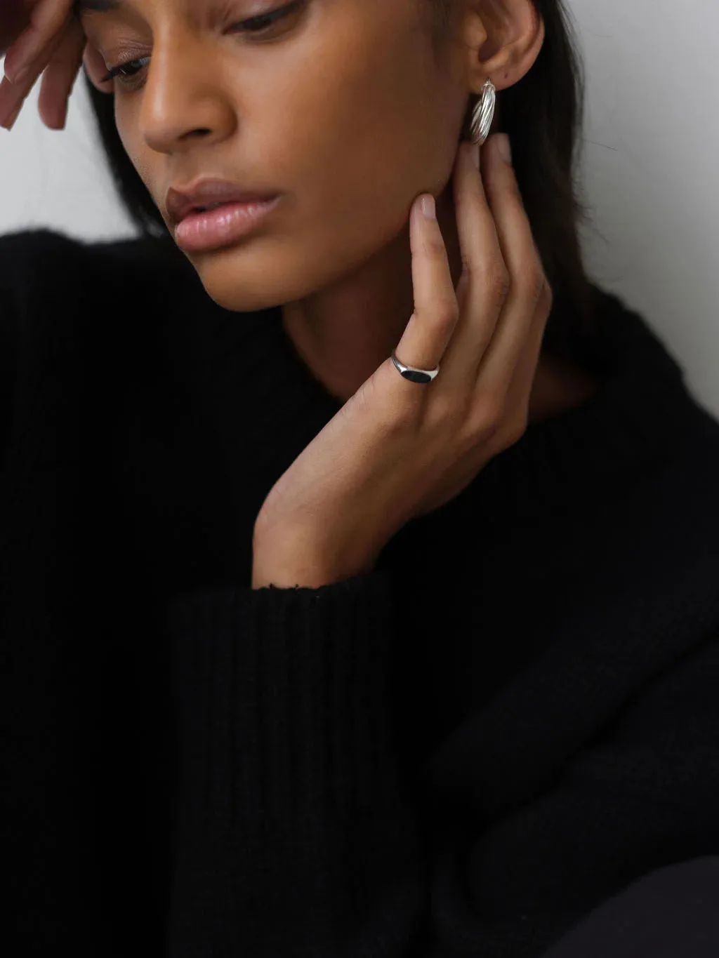 Calas Sterling Hoops | Lisbeth