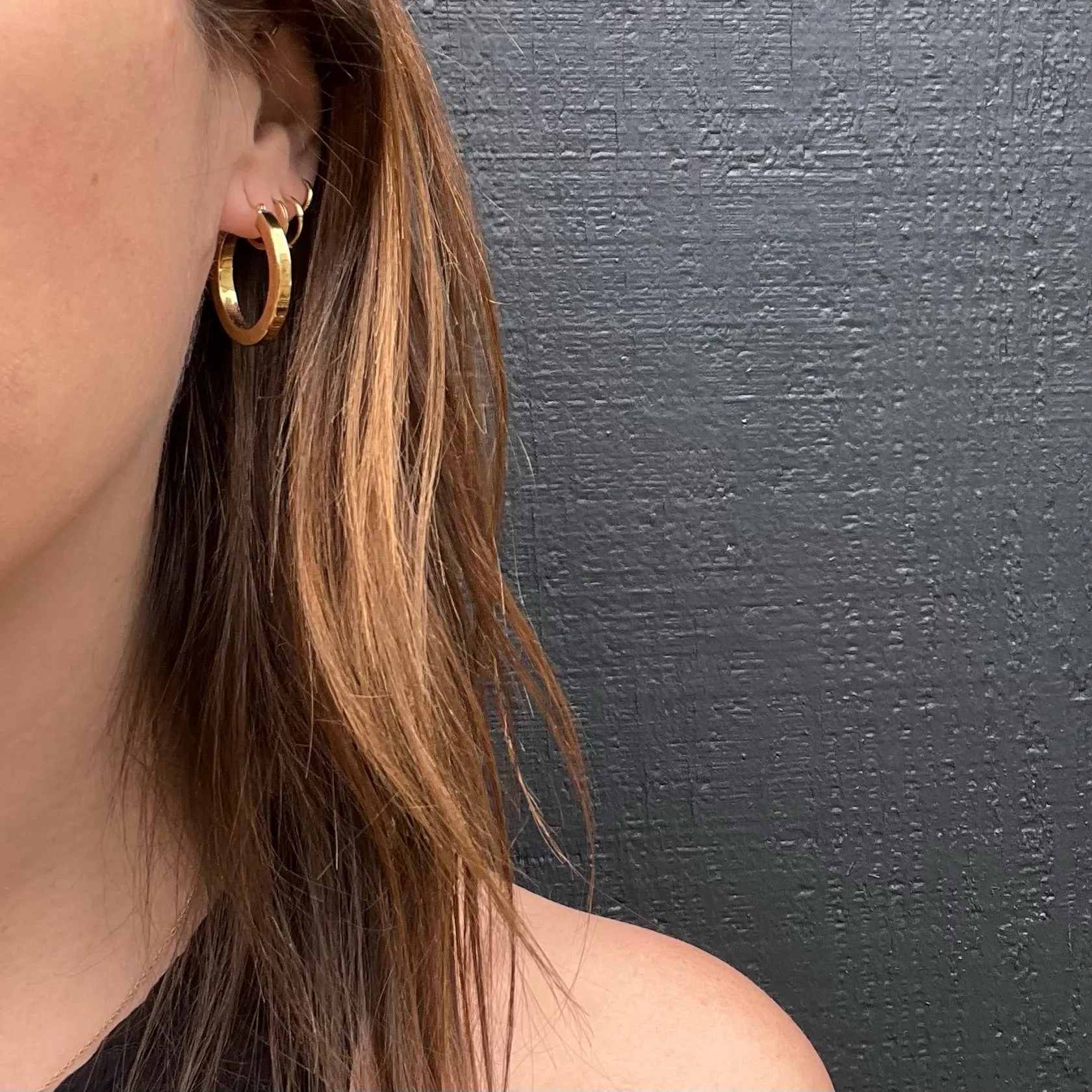 Classic 14k Gold Hoop Earrings