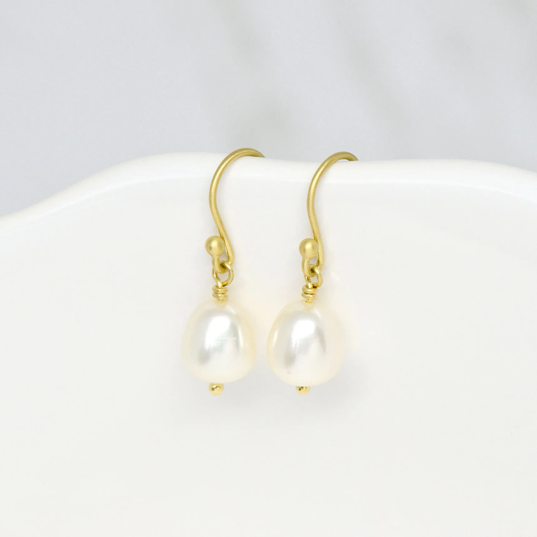 Classic Pearl Drop Earrings