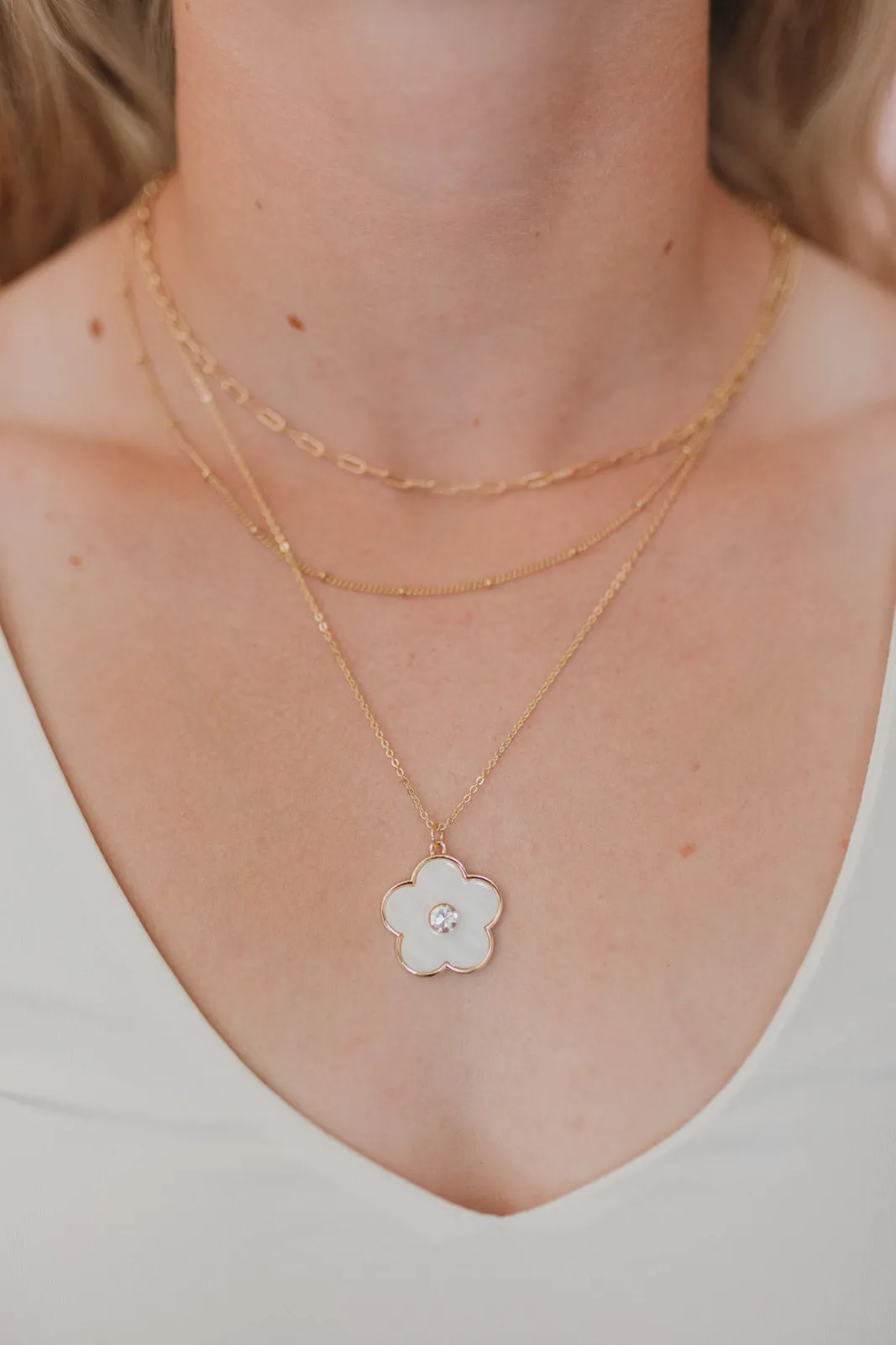 Daisy Layered Flower Pendant Necklace