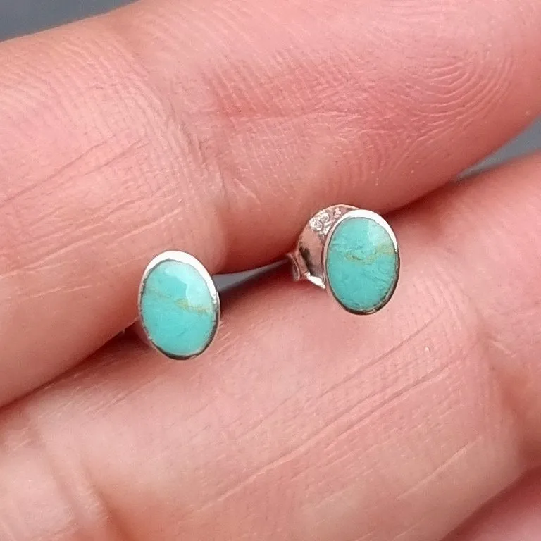 Delicate Oval Turquoise Enamel 925 Sterling Silver Studs, S12