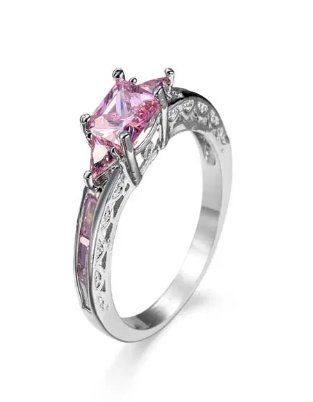 Elegance at Your Fingertips: Exquisite Women's Rings Collection