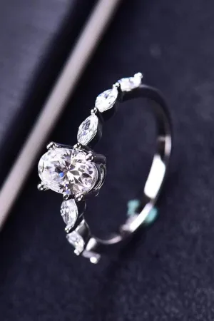 Exquisite Platinum-Plated Oval 1 Carat Moissanite Ring