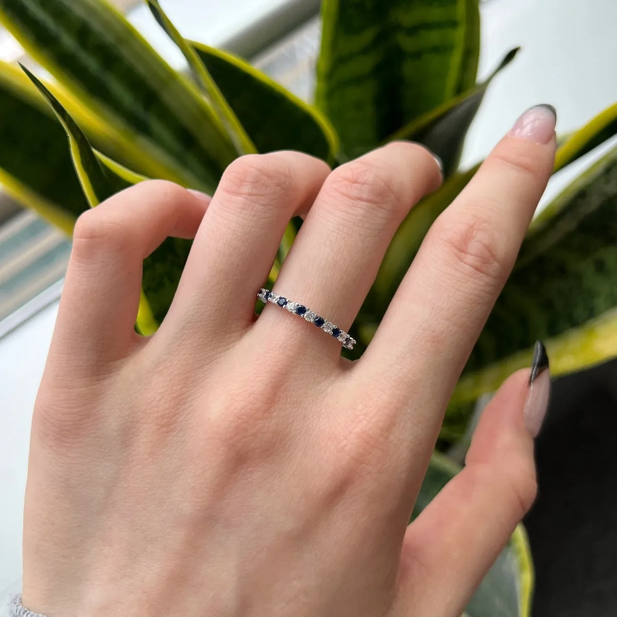 [Goodv]Exquisite Colorful Round Cut Tennis Ring
