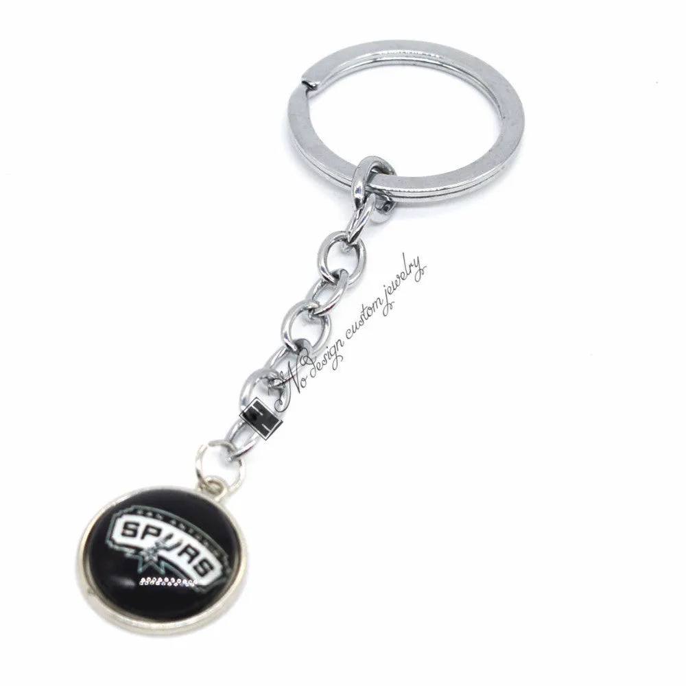 Keychains San Antonio Professional basketball Spurs Charms Key Ring Football Jewelry Key Chain Car Women Men Gift NE0572