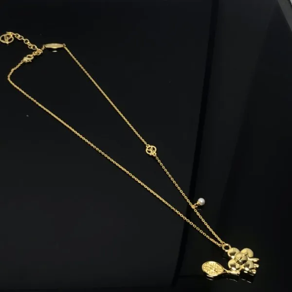 LV Necklaces 042
