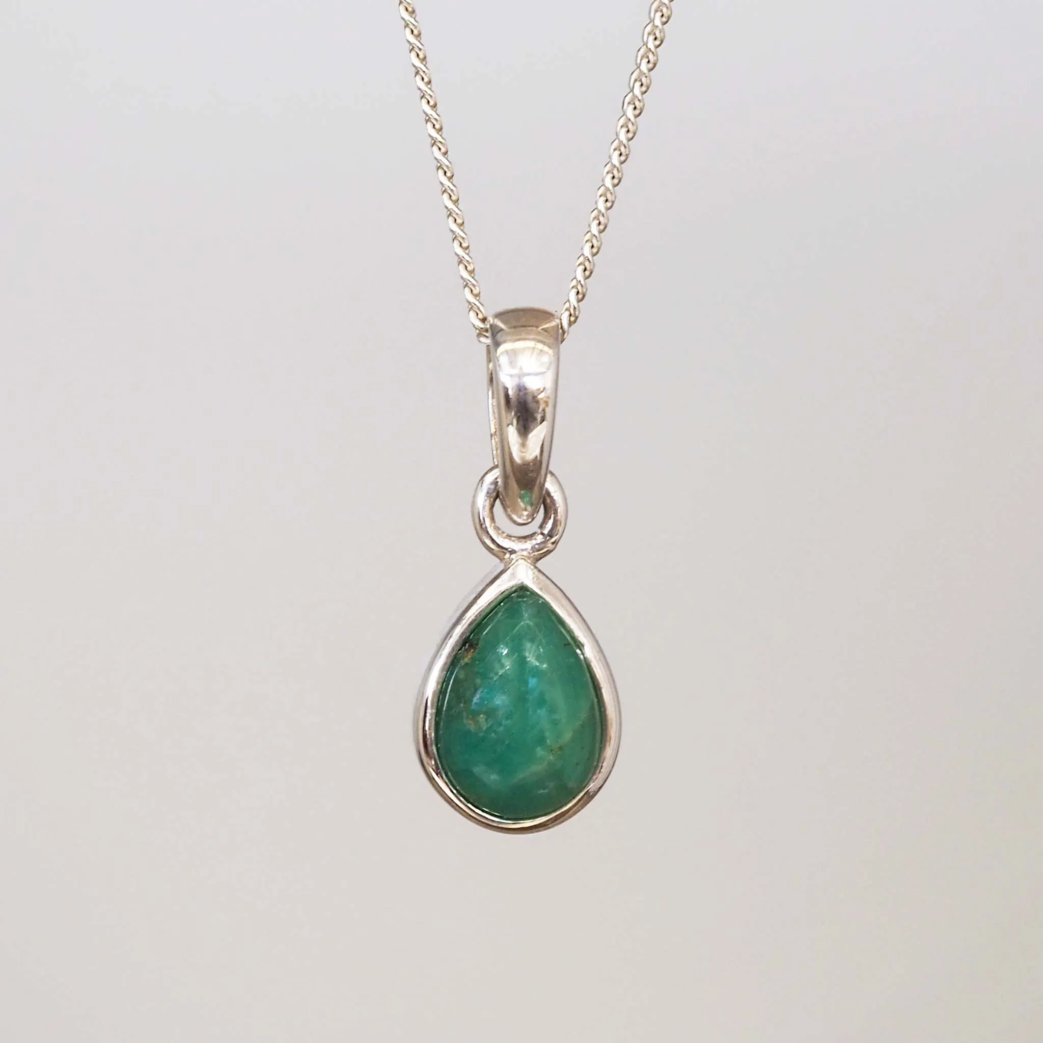 May Birthstone Necklace - Emerald