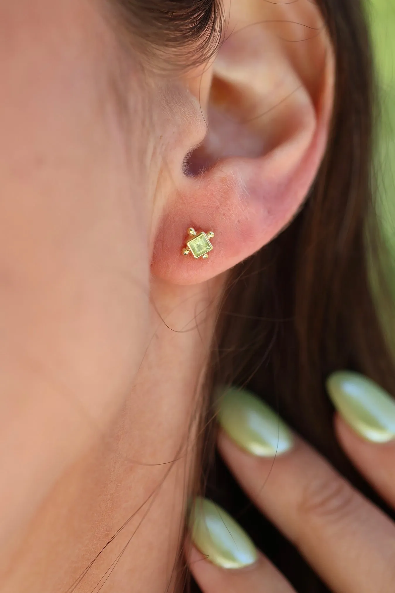 Mini Gias Gold Peridot Studs