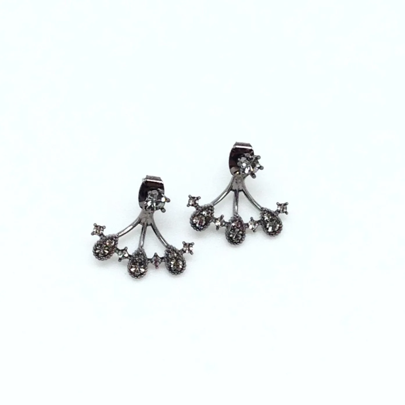 Oxidized Ear Jacket