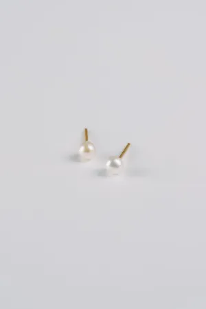 PIA | PEARL STUDS
