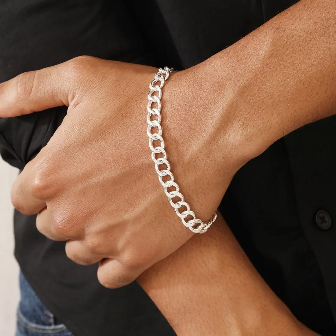 Sleek 925 Sterling Silver Men's Linked Chain Pattern Bracelet