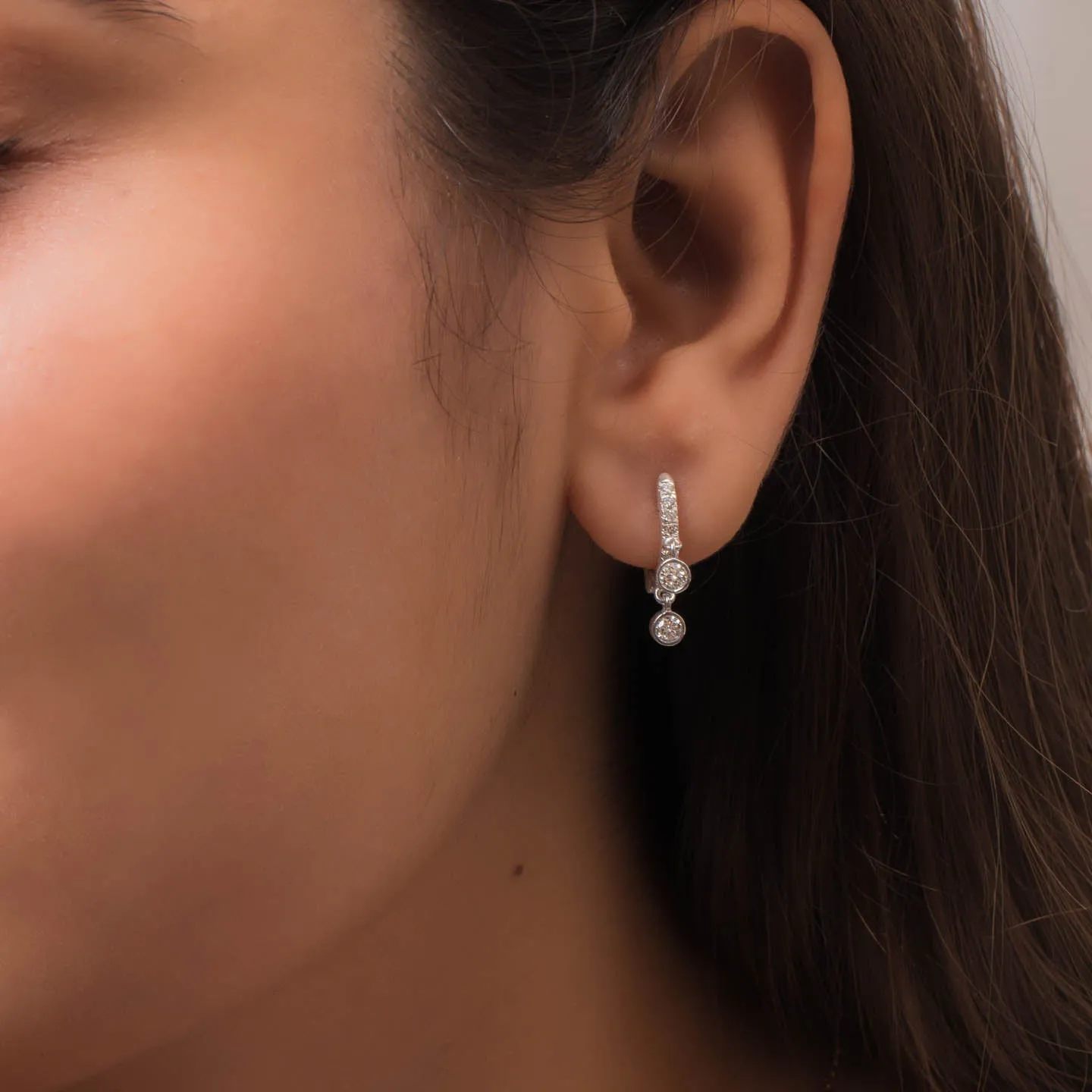 Stylish Diamond Gold Hoop Earring