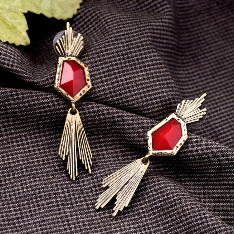 Summer Classic Fashion Tide Handmade Alloy Feather Earrings Pendant