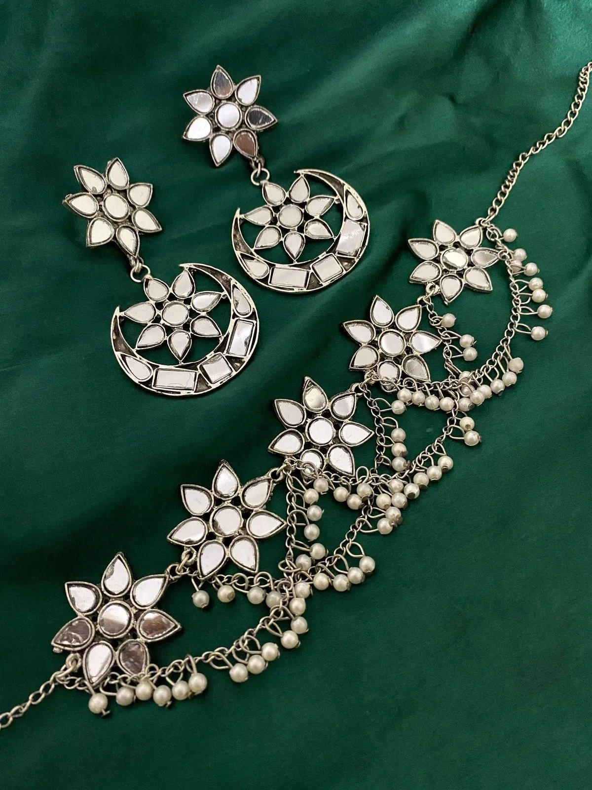 Sunehera Pearl Set