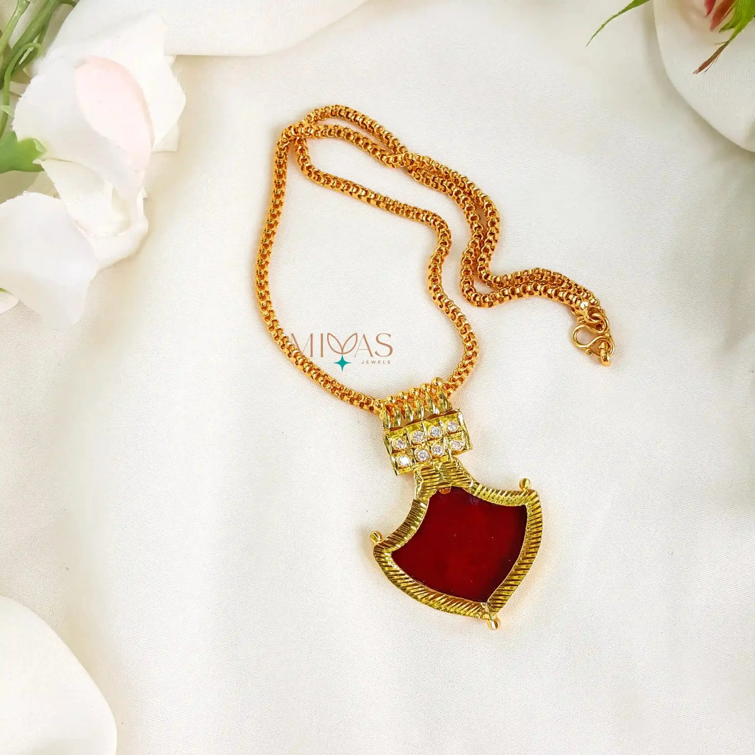 Trendy Palakka Pendant Chain - Red