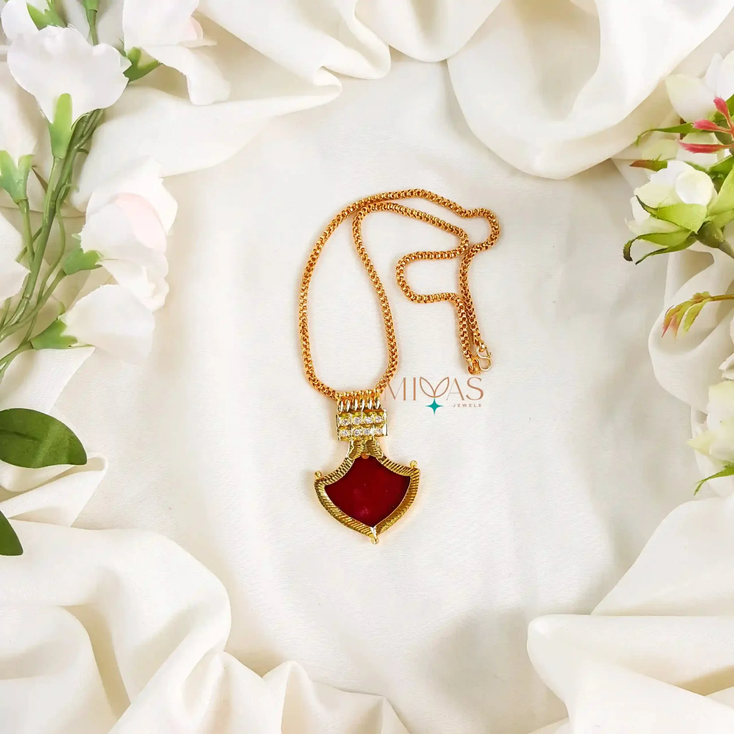 Trendy Palakka Pendant Chain - Red