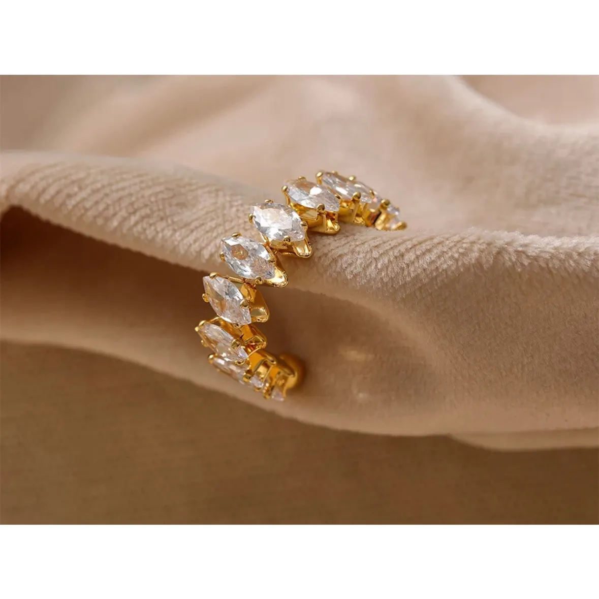 Yasmine Ring